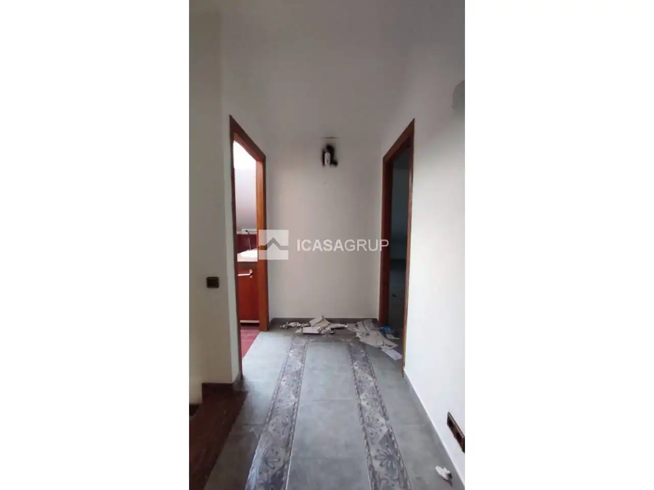 Detached homes for sale in Calle Font del Ferro, Ca n'Oriol