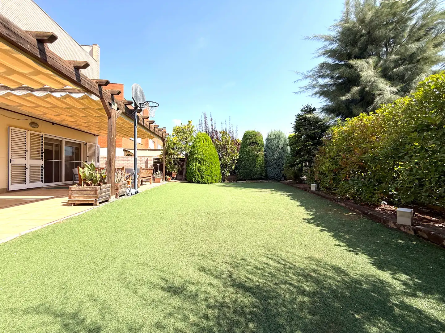 Casa a schiera con terrazza in vendita a Carrer de Vinebre, imagen 7