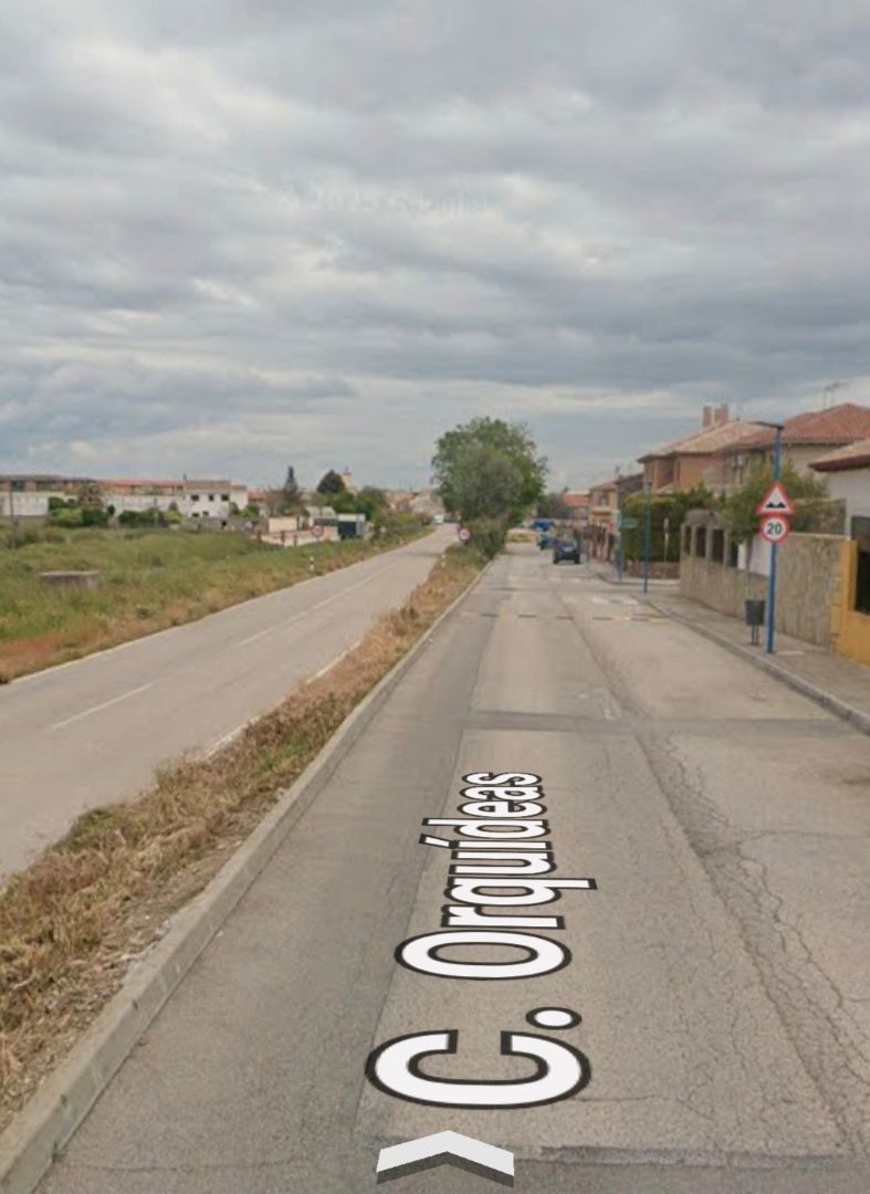 Vista exterior de Casa o xalet en venda en Fuentidueña de Tajo amb Jardí privat, Terrassa i Piscina