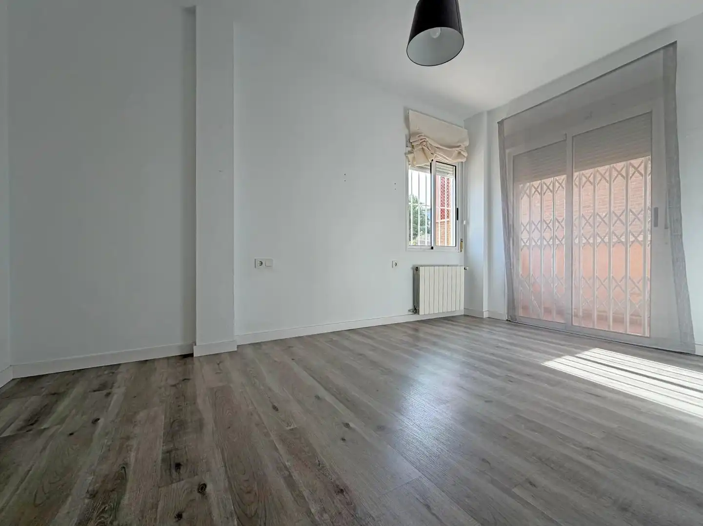 Dormitori de Casa o xalet en venda en Alicante / Alacant amb Calefacció, Jardí privat i Terrassa