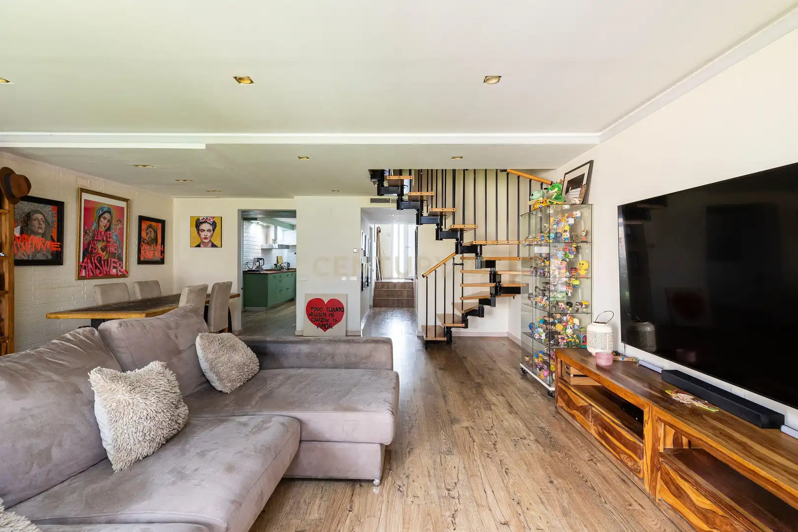 Living room of Houses for sale in Sant Martí