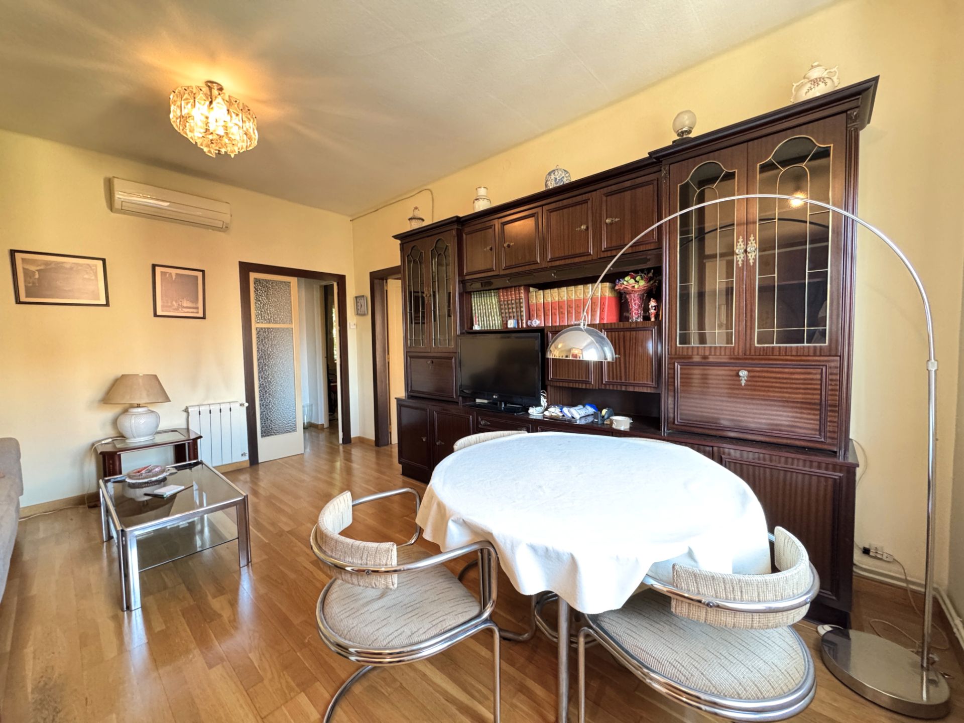 Sala de estar de Piso en venta en  Barcelona Capital con Aire acondicionado, Calefacción y Parquet