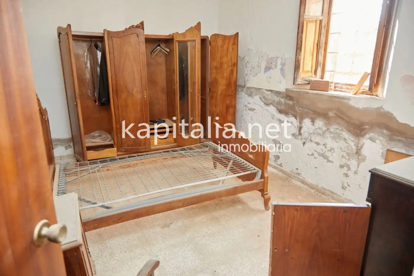 Schlafzimmer von Country house zum Verkauf in Bocairent mit Privatgarten, Terrasse und Balkon