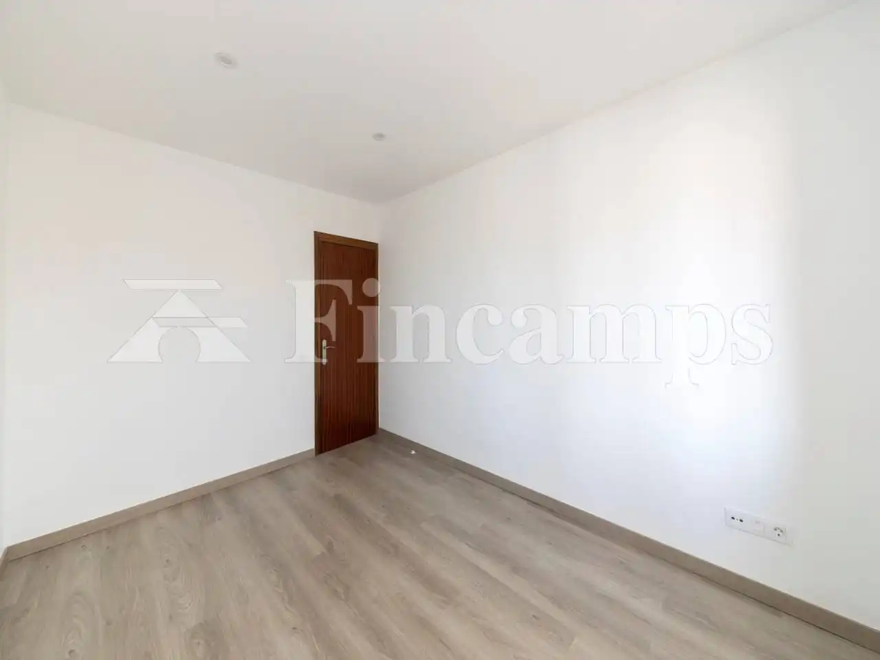 Dormitori de Àtic en venda en Sabadell amb Aire condicionat, Calefacció i Parquet