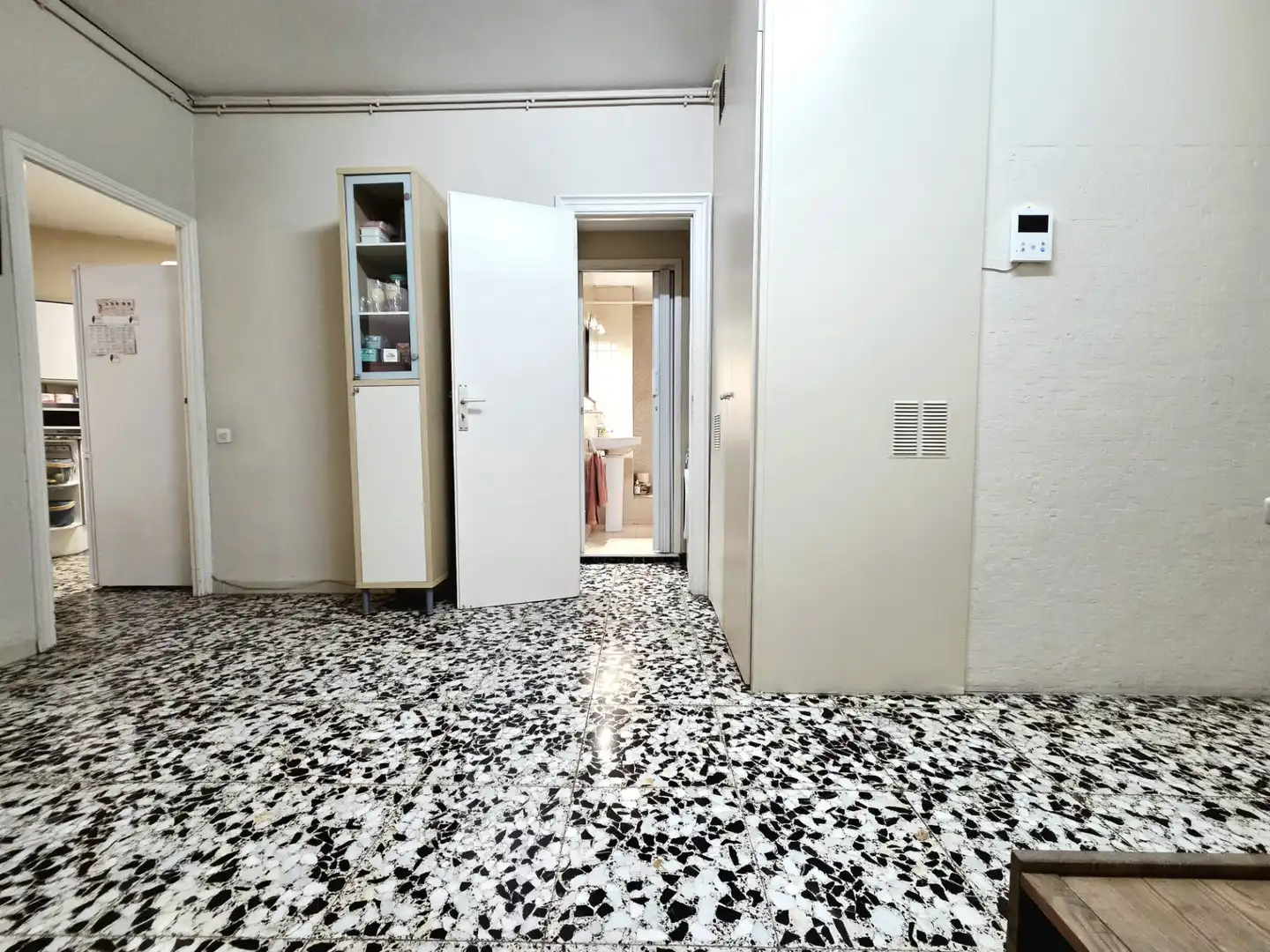 Flat for sale in Barcelona  with Air Conditioner, Heating and Terrace
