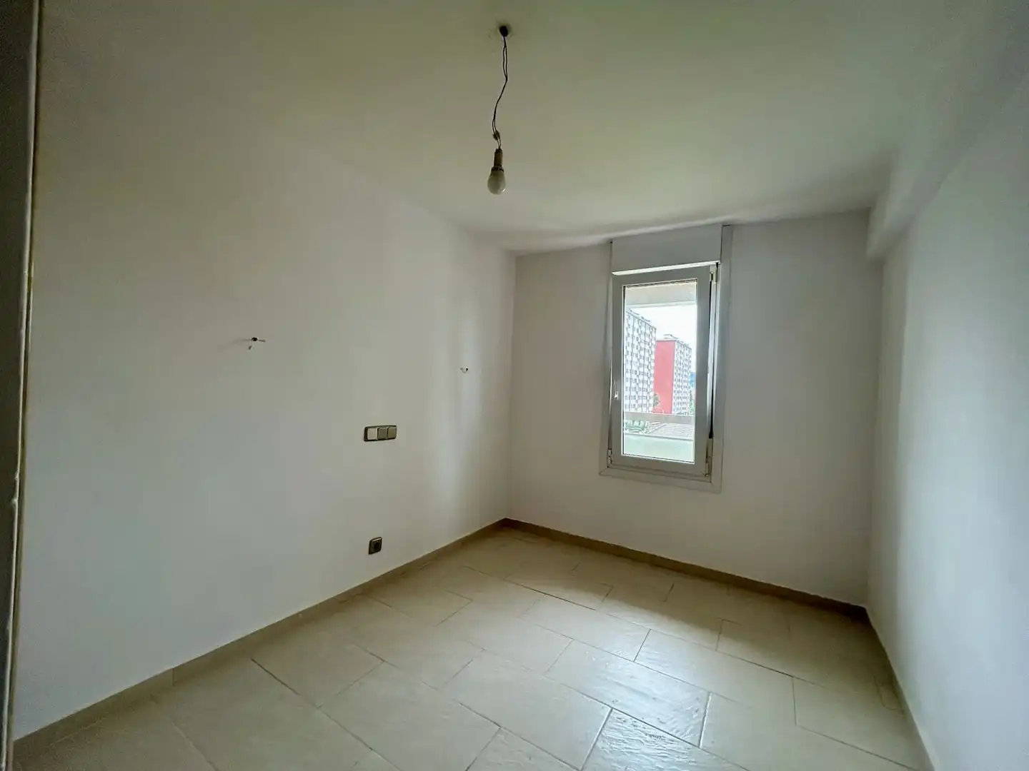 Habitación de Piso en venta en Laredo con Calefacción y Terraza
