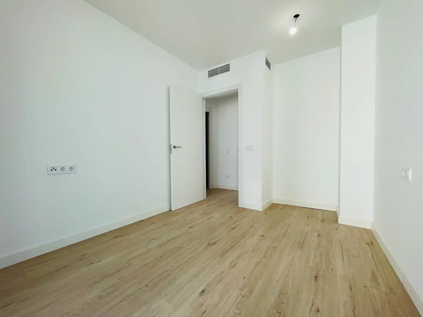 Wohnung mit Terrasse zum Verkauf in Corbera de Llobregat, imagen 4