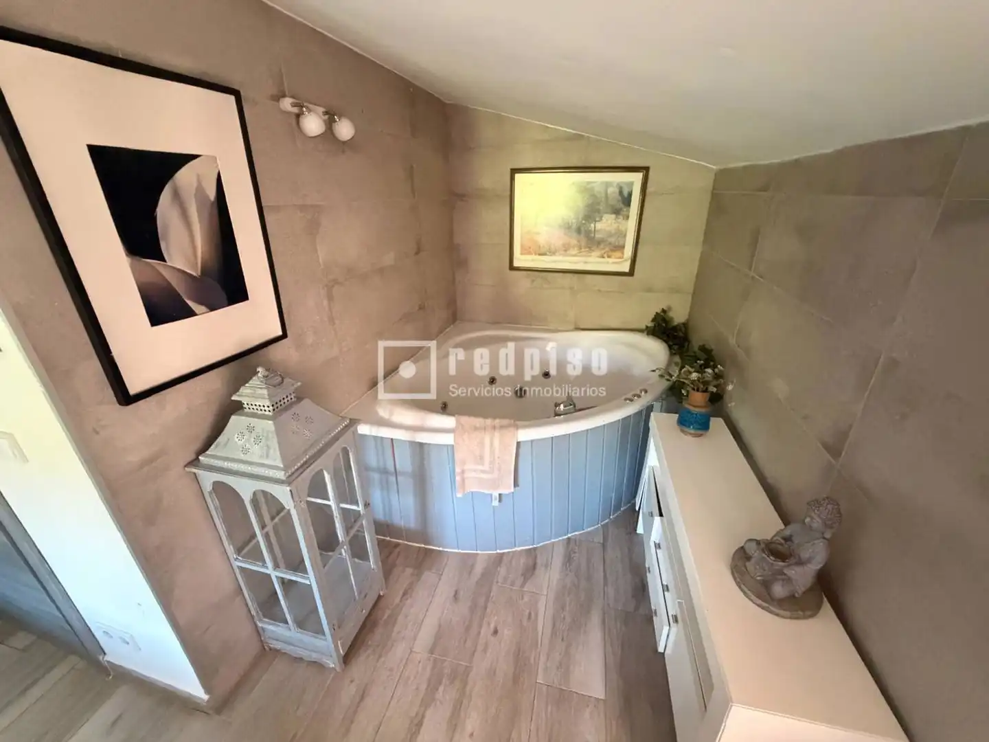 Baño de Casa o chalet en venta en Santa María de la Alameda con Aire acondicionado, Calefacción y Trastero