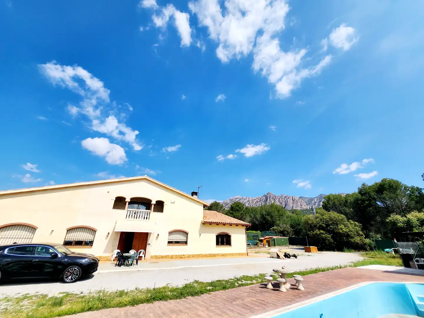 Vista exterior de Finca rústica de alquiler con opción a compra en Esparreguera con Calefacción, Jardín privado y Terraza