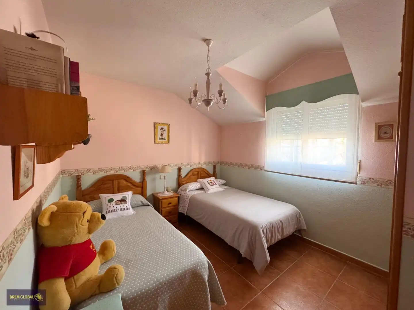 Dormitori de Casa adosada en venda en La Cabrera amb Calefacció, Jardí privat i Traster
