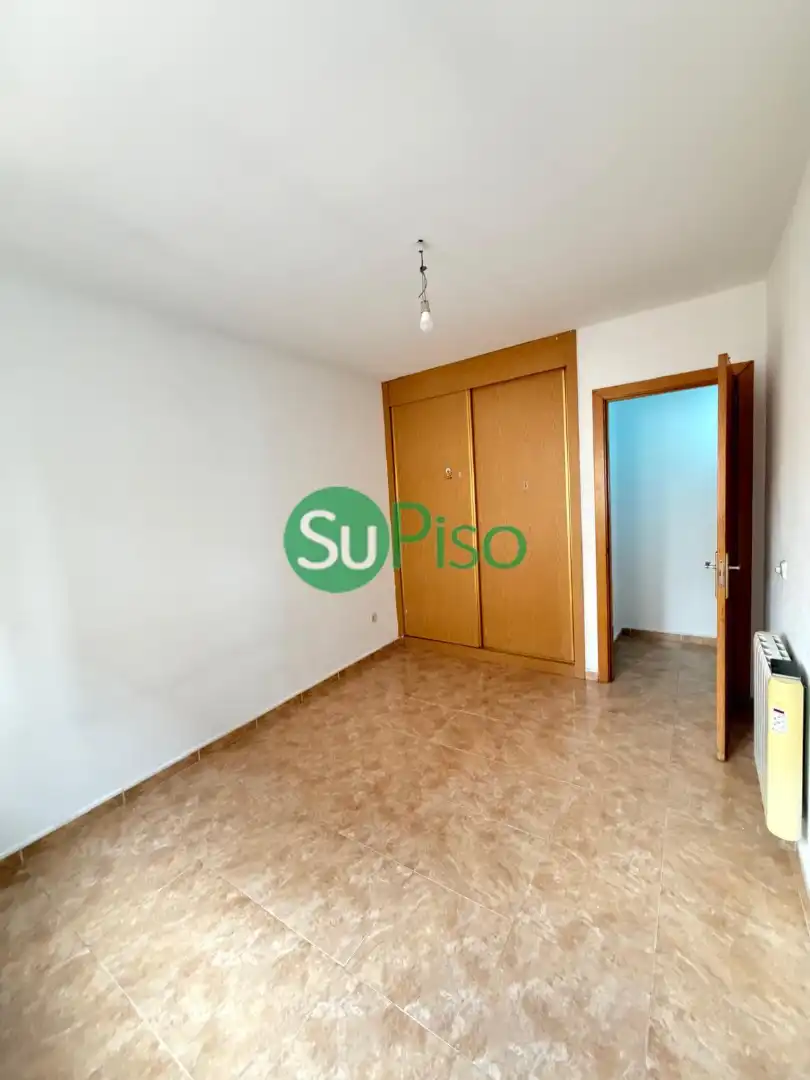 Bedroom of Flat for sale in Recas  with Heating and Furnished