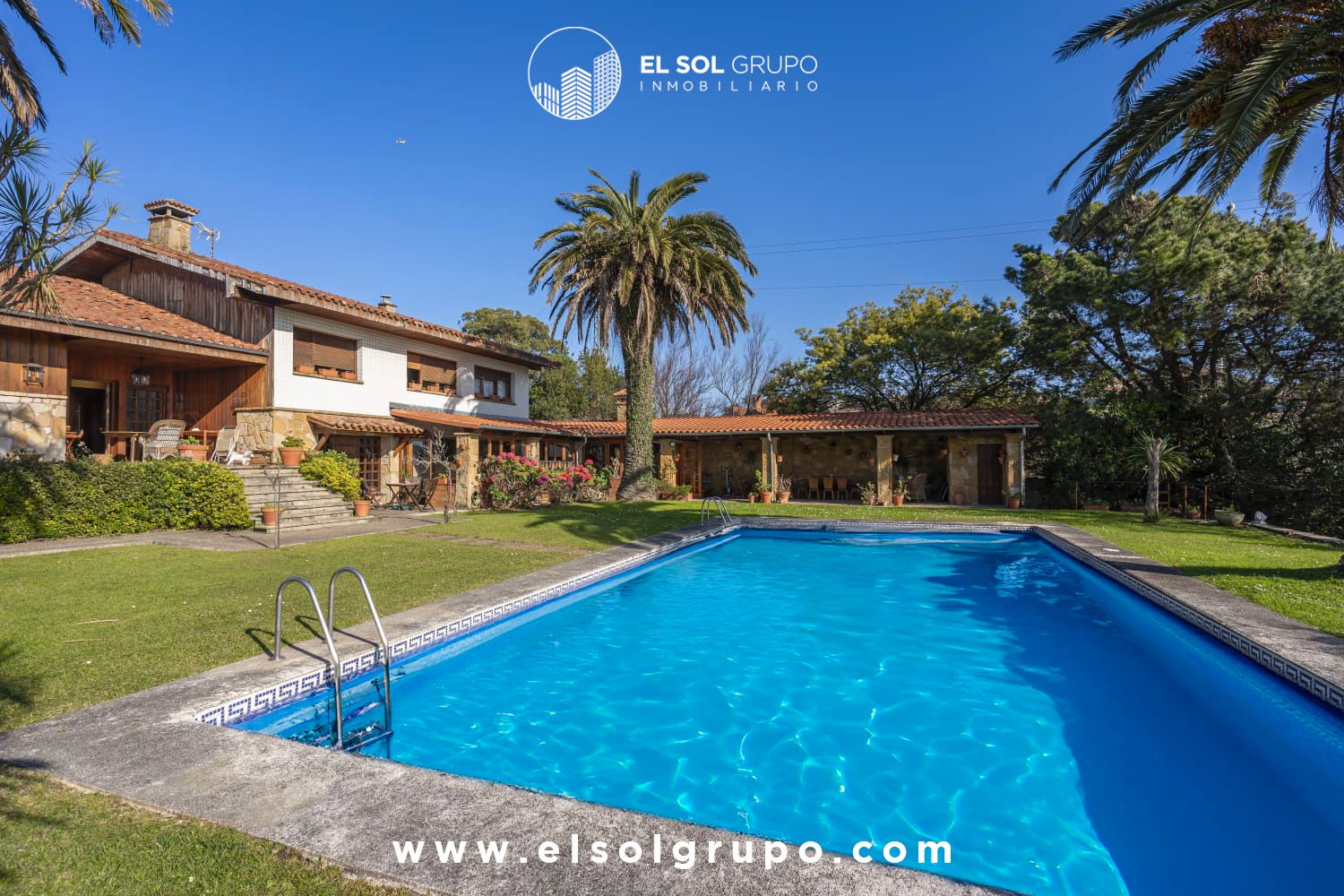 Swimming pool of House or chalet for sale in Gijón   with Terrace, Storage room and Swimming Pool