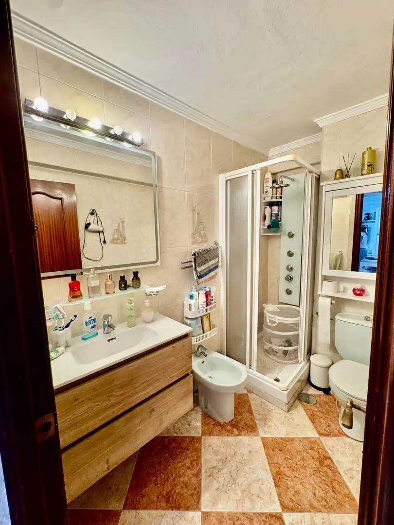 Bathroom of Flat for sale in Málaga  with Air Conditioner