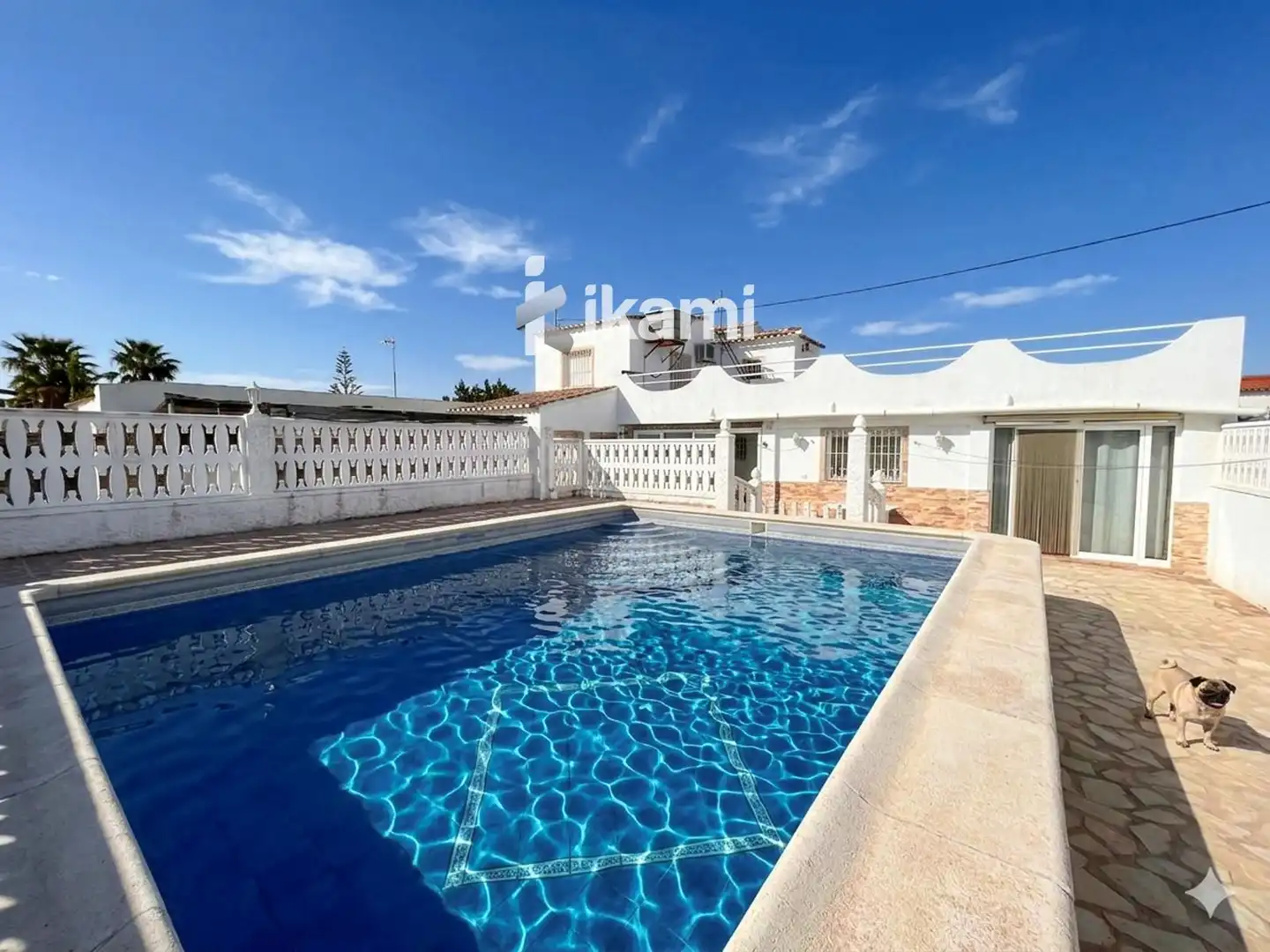 Xalet amb piscina en venda a Oliva Playa