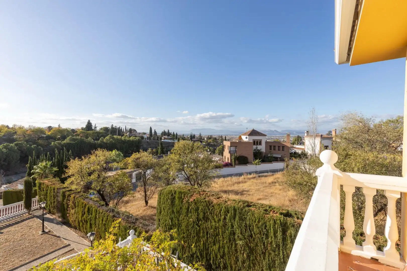Vista exterior de Casa o xalet en venda en Gójar amb Calefacció, Jardí privat i Terrassa