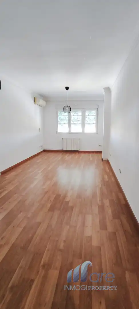 Living room of Flat for sale in Granada  with Heating and Parquet flooring
