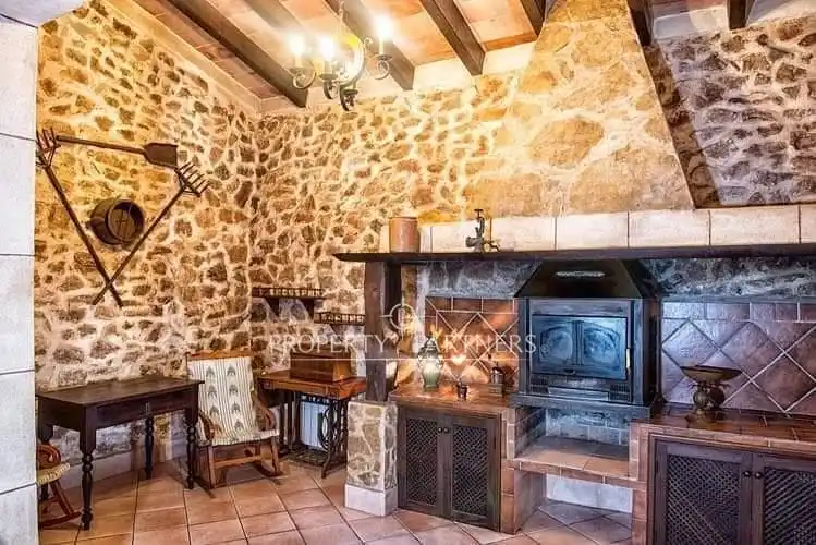 Casa rústica con piscina en venta en Sant Llorenç des Cardassar, imagen 12