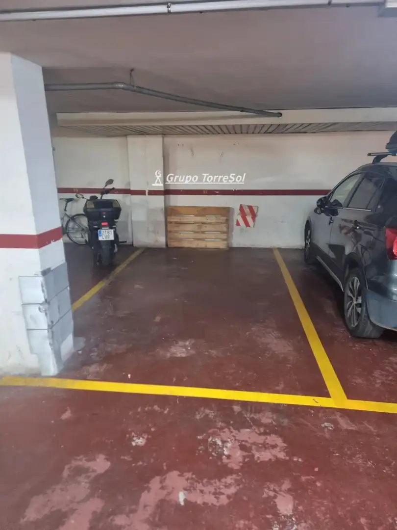 Einzelparkplatz mit Aufzug zum Verkauf in PERE BADIA