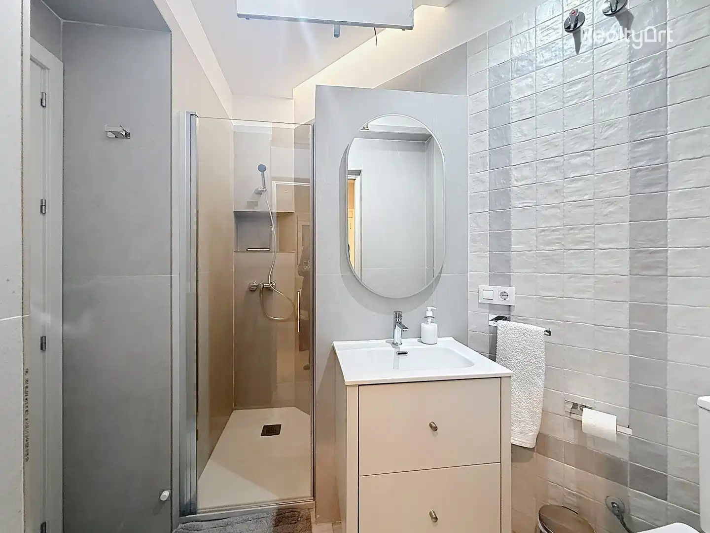Baño de Piso de alquiler en Sevilla con Aire acondicionado y Amueblado
