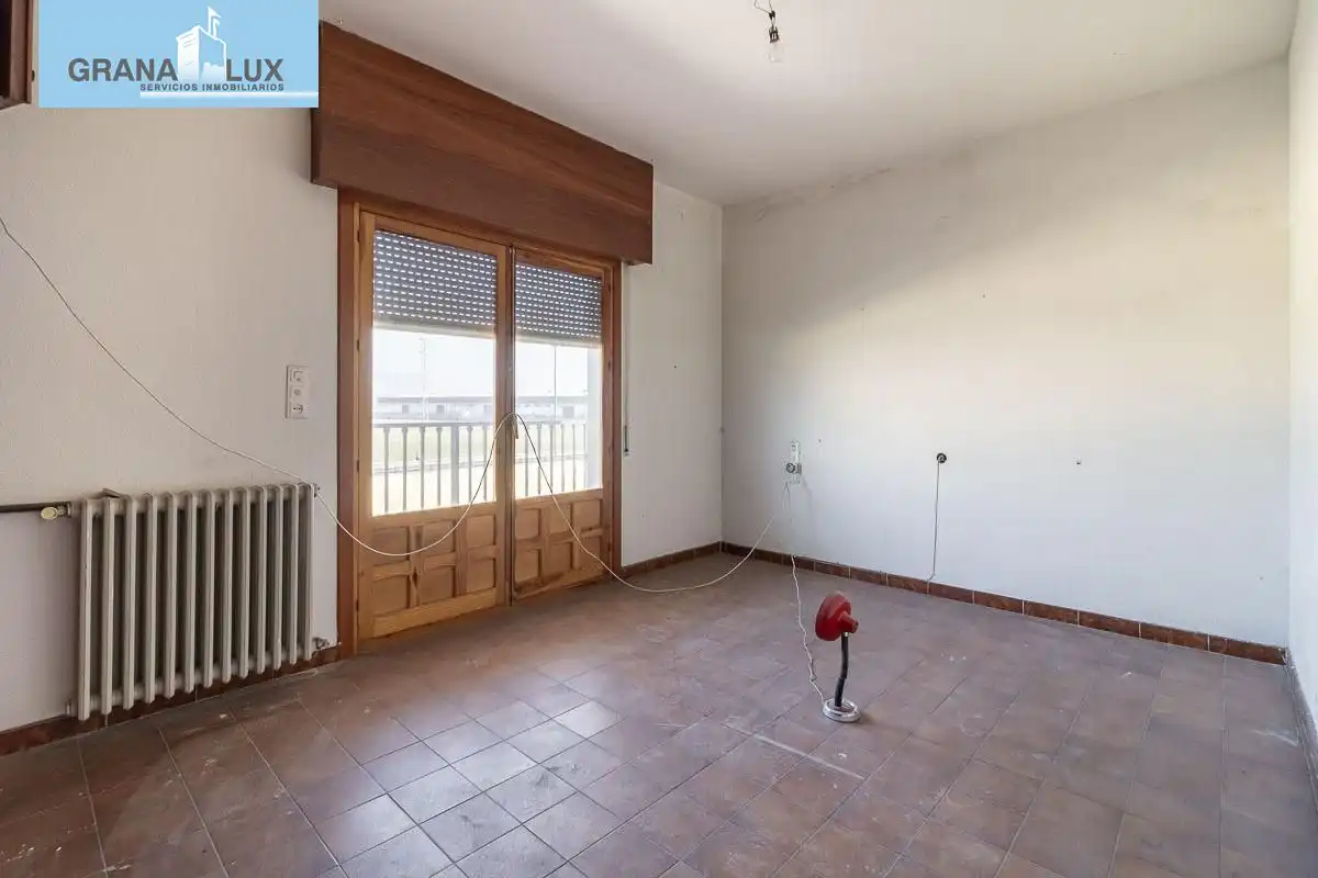 Casa rústica amb piscina en venda a Santa Fe, imagen 17