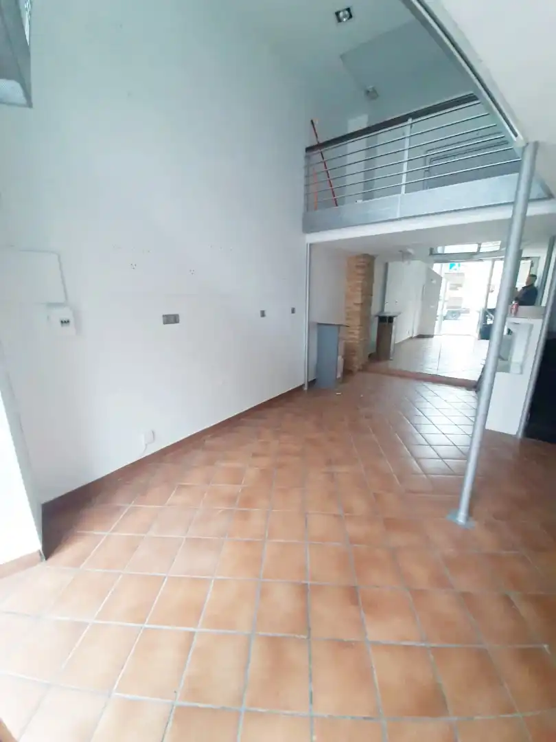 Local comercial en venda a Avenida Constitucion 84, imagen 9
