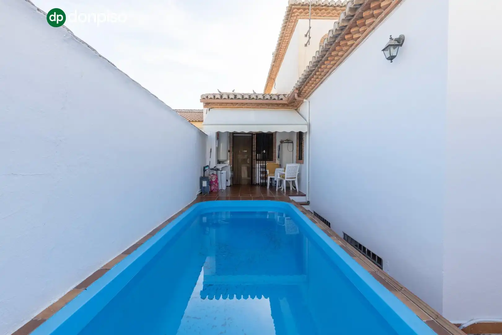 Swimming pool of Houses for sale in Láchar, Granada