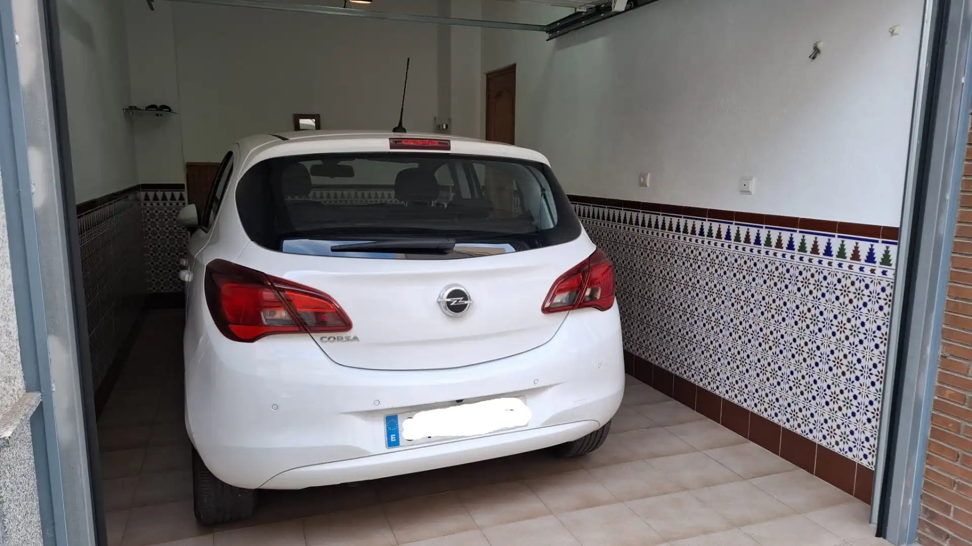 Aparcament de Casa o xalet en venda en Motril amb Aire condicionat, Terrassa i Traster
