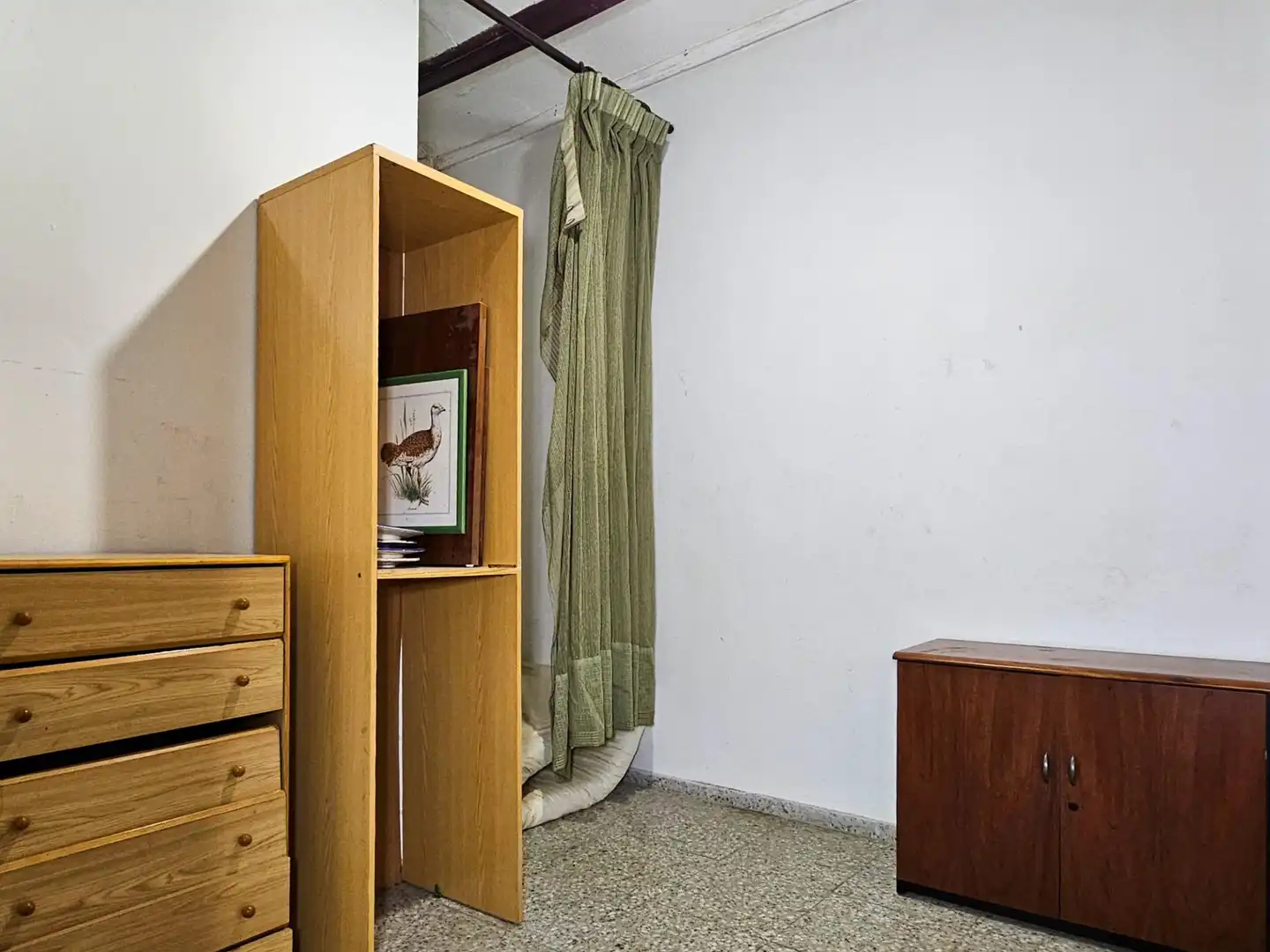 Habitación de Local en venta en Ròtova con Aire acondicionado y Amueblado
