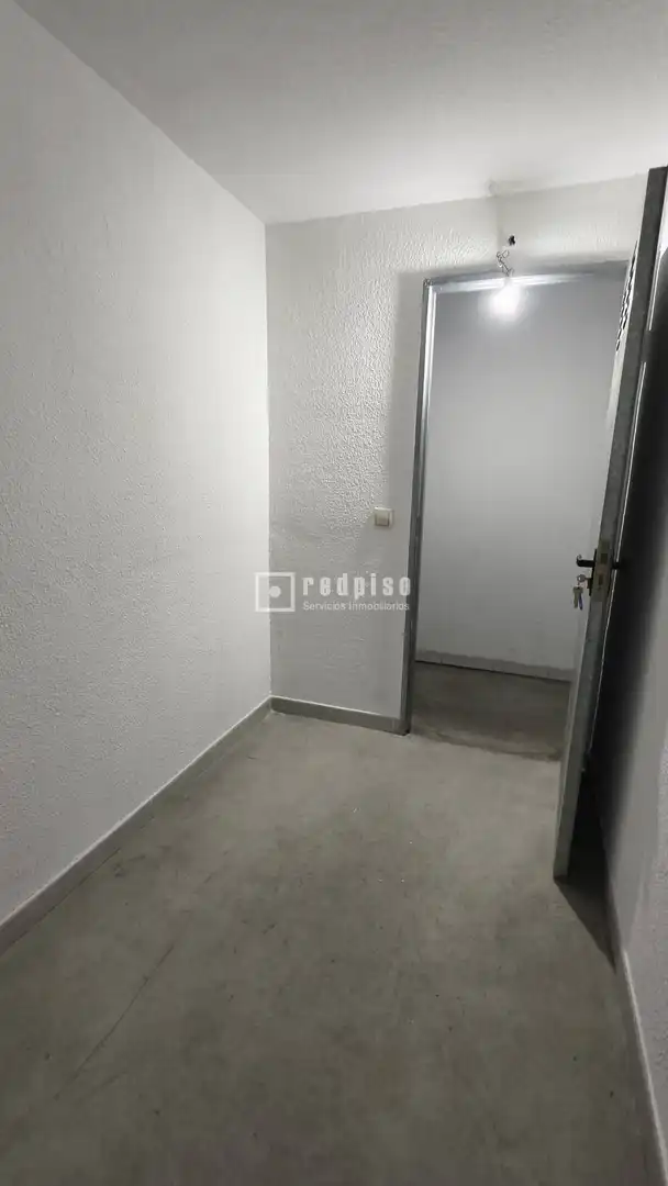 Flat for sale in Madrid  with Air Conditioner, Heating and Private garden