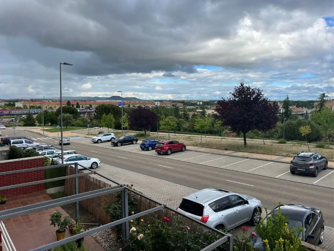 Parking de Piso en venta en Arroyo de la Encomienda con Calefacción, Jardín privado y Terraza