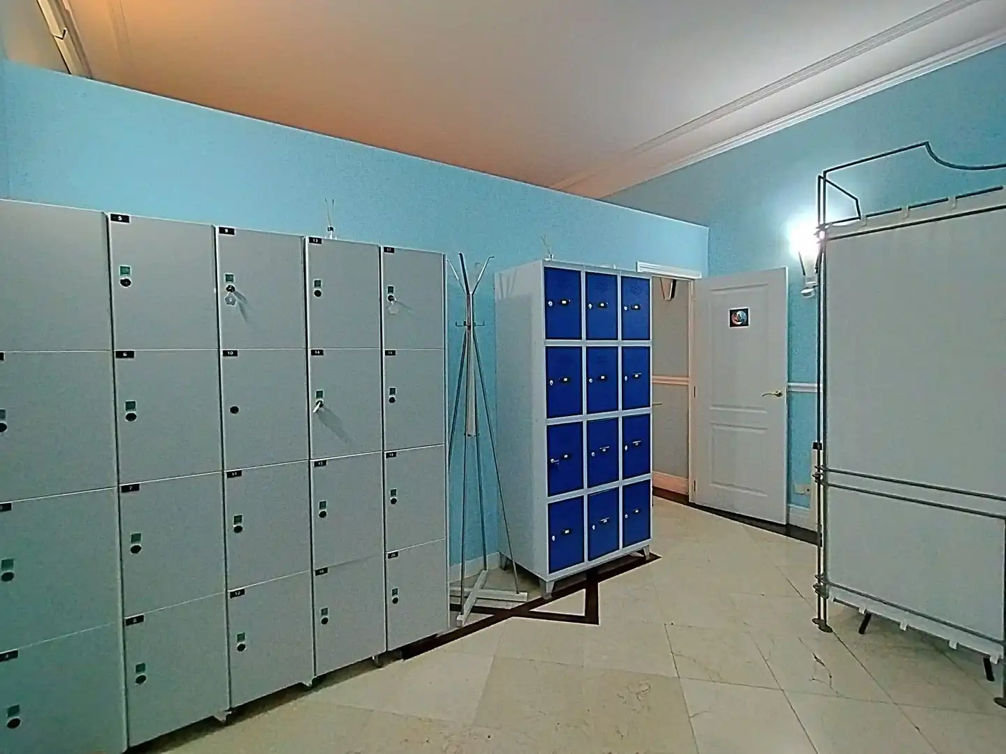 Office for sale in Madrid  with Air Conditioner and Heating