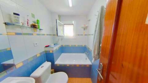 Foto 5 de Pis en venda a Del Marquès de Mont-roig, 245, Sant Roc, Barcelona