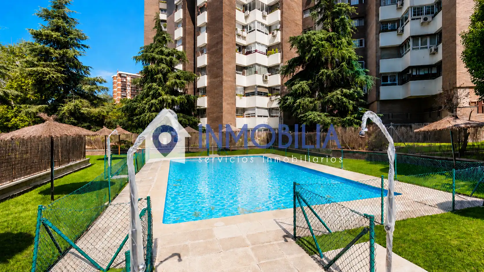 Piscina de Piso en venta en Madrid con Aire acondicionado, Calefacción y Terraza