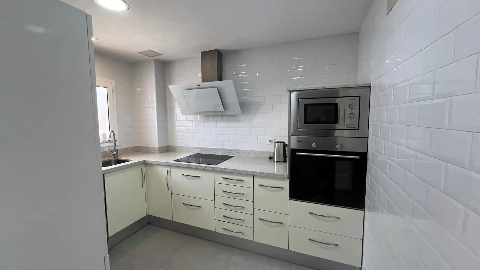 Kitchen of Flat for sale in Sant Pere de Ribes  with Parquet flooring, Terrace and Oven