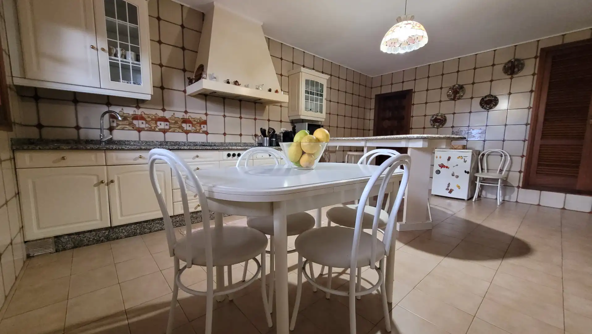 Cocina de Casa o chalet de alquiler en A Guarda   con Calefacción, Jardín privado y Parquet