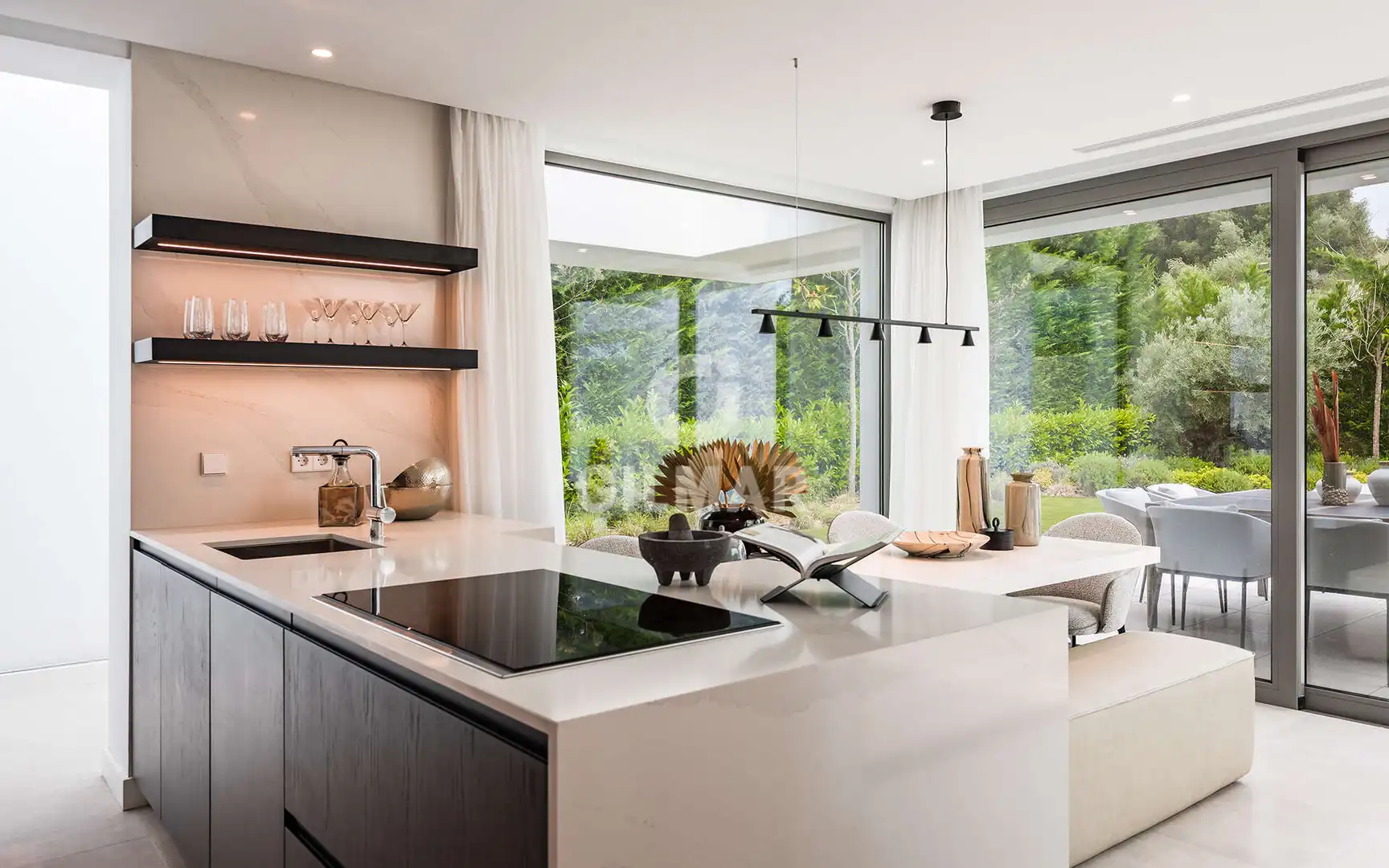 Cocina de Casa o chalet en venta en Estepona con Calefacción, Jardín privado y Piscina