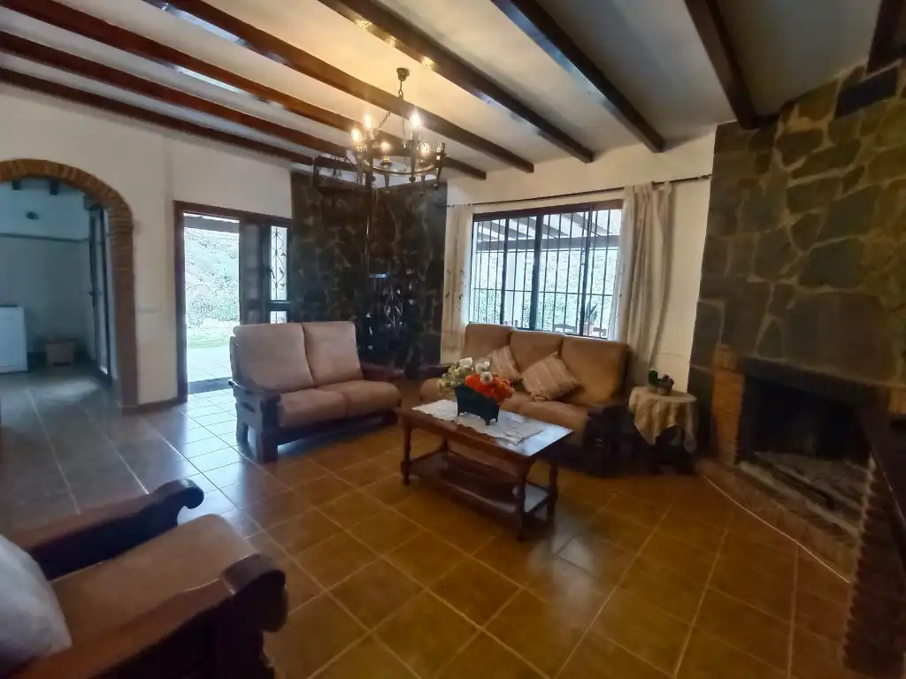 Casa rústica en venta en Camino Solano