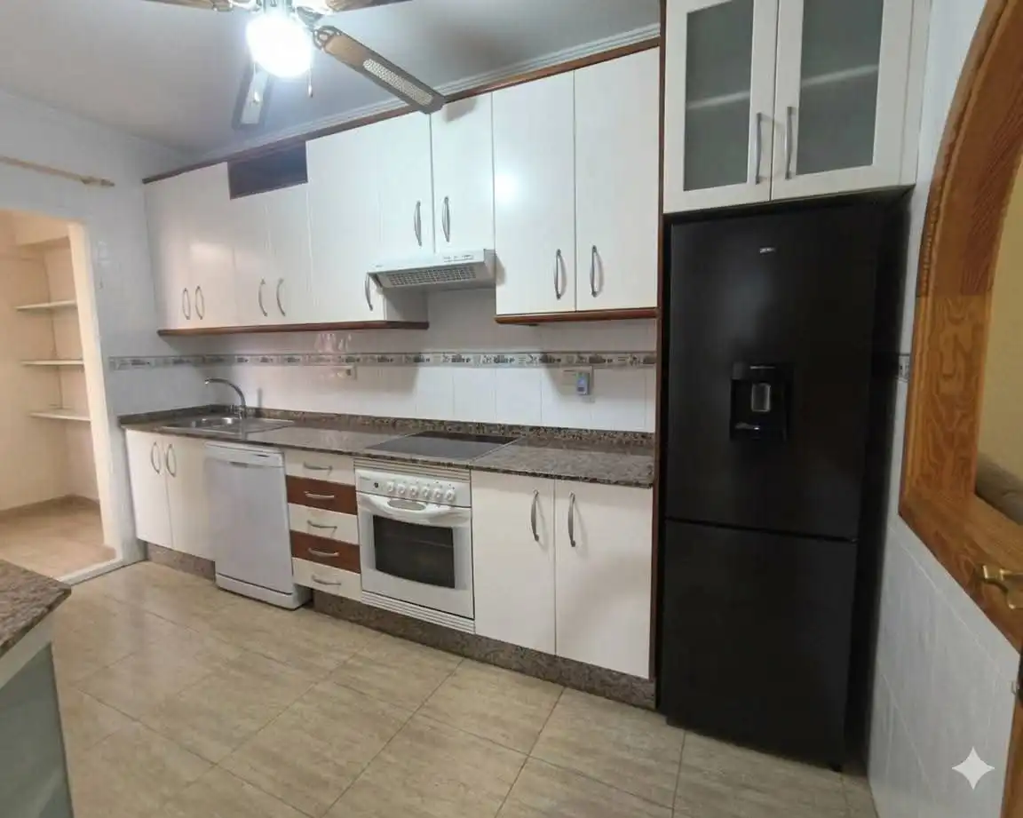 Cocina de Casa o chalet de alquiler en Los Alcázares con Aire acondicionado, Calefacción y Jardín privado