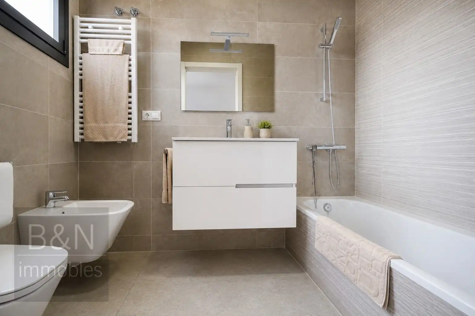 Baño de Casa o chalet en venta en Terrassa con Aire acondicionado, Calefacción y Jardín privado
