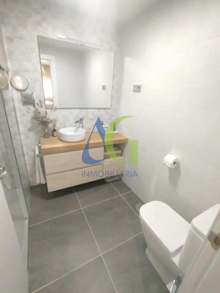 Bathroom of Flat for sale in Villaquilambre  with Heating, Parquet flooring and Terrace