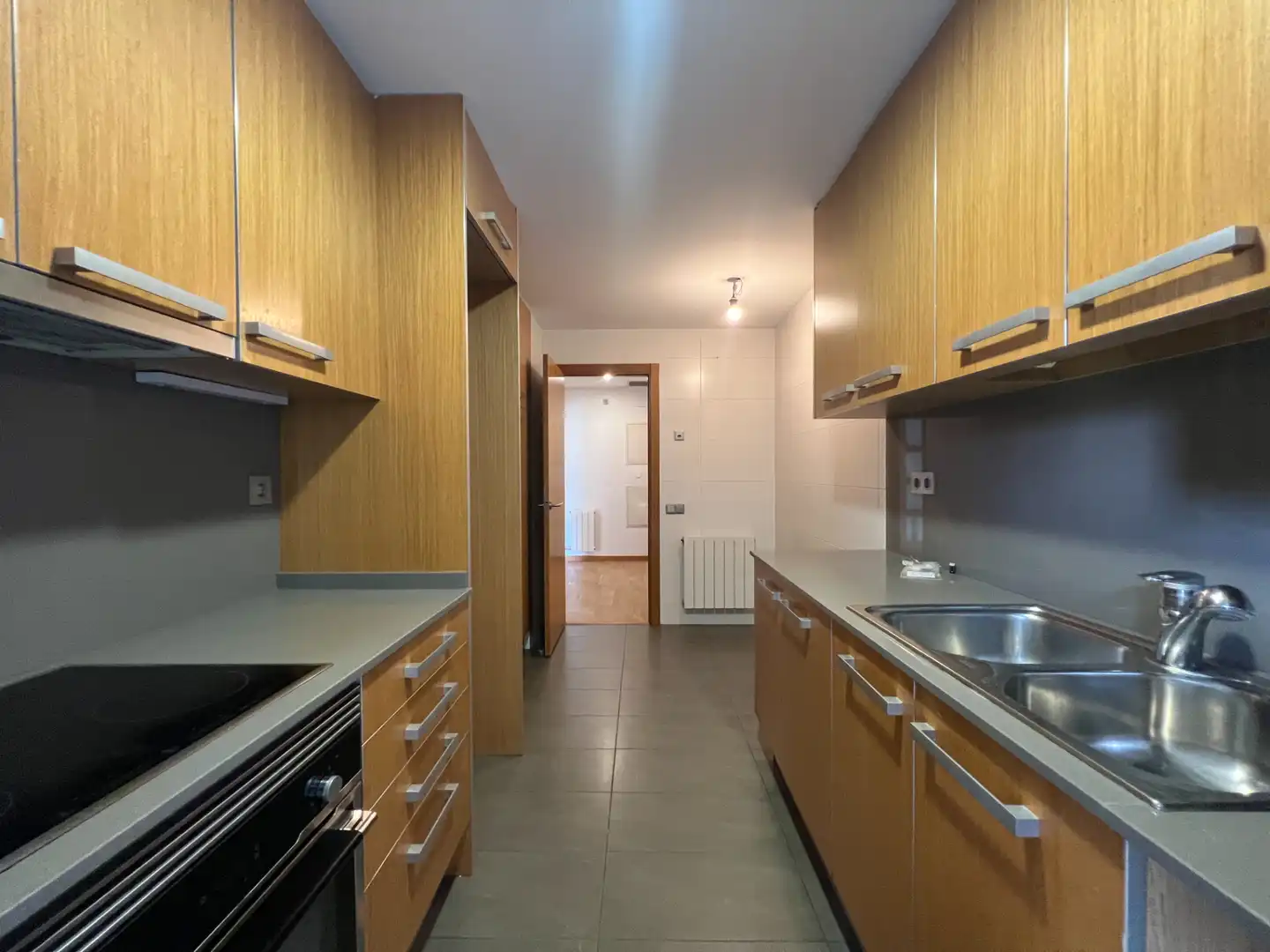 Küche von Wohnung zum Verkauf in Sant Cugat del Vallès mit Klimaanlage, Heizung und Privatgarten