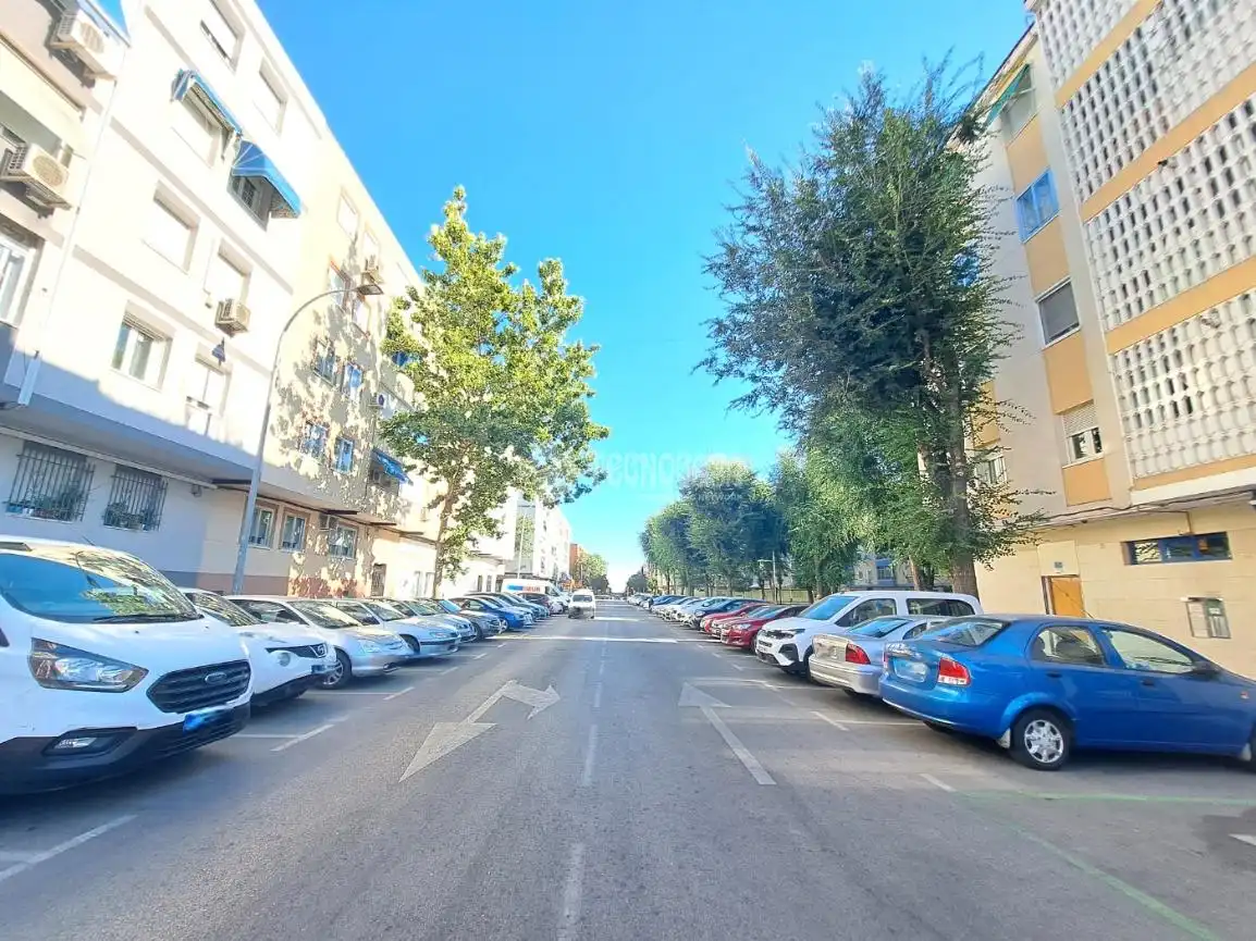 Vista exterior de Piso en venta en Parla con Aire acondicionado, Calefacción y Internet
