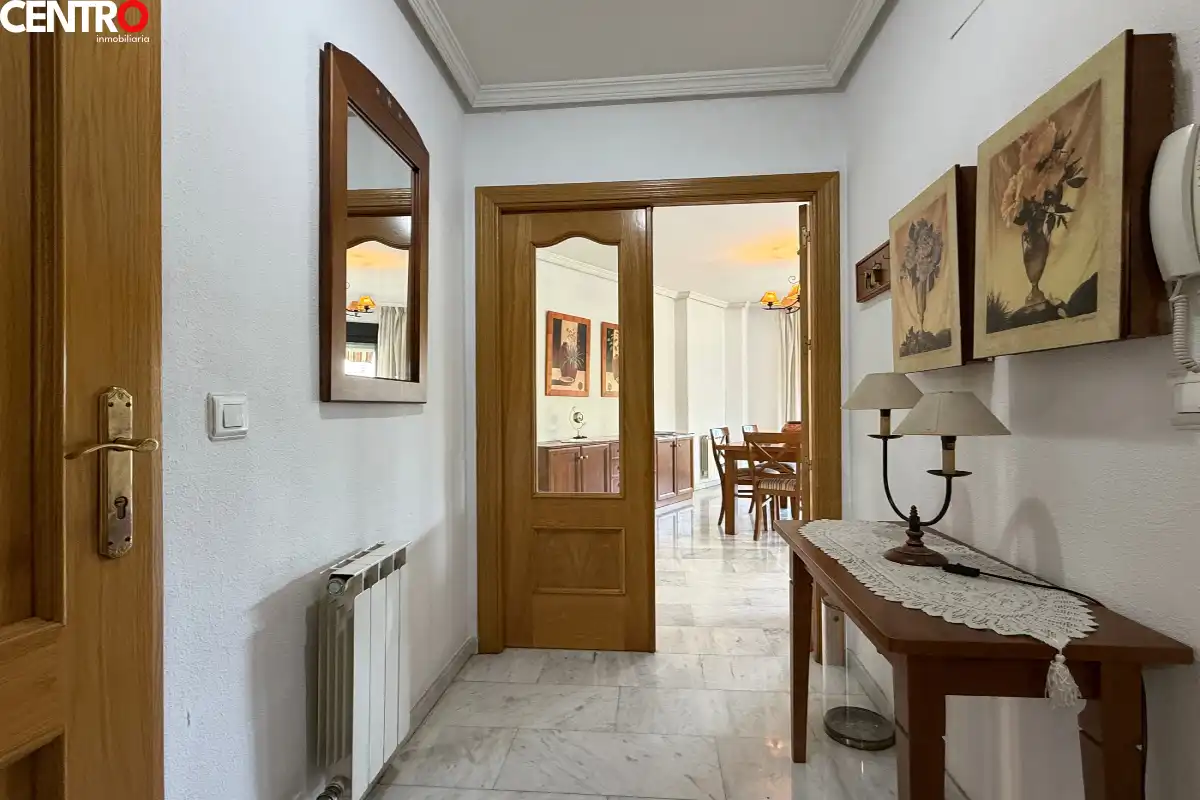Piso en venta en Granada con Aire acondicionado, Calefacción y Jardín privado