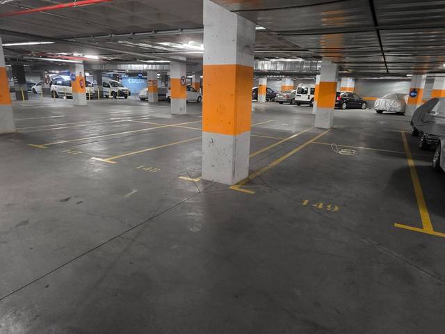 Garaje en Alquiler en Calle Patrimonio Mundial, 9 en La Montaña - El Cortijo