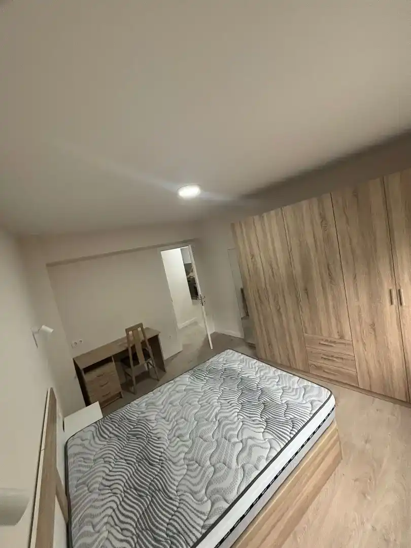 Bedroom of Flat for rent in Vigo   with Private garden, Parquet flooring and Storage room