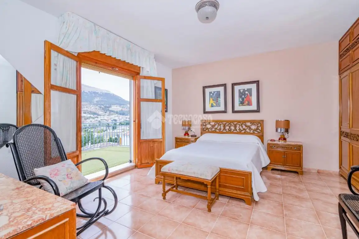Bedroom of Houses for sale in Loja  with Air Conditioner, Terrace and Balcony