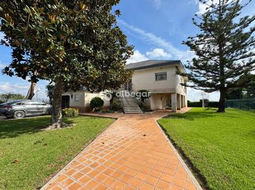Chalet con piscina en venta en Buenos Aires