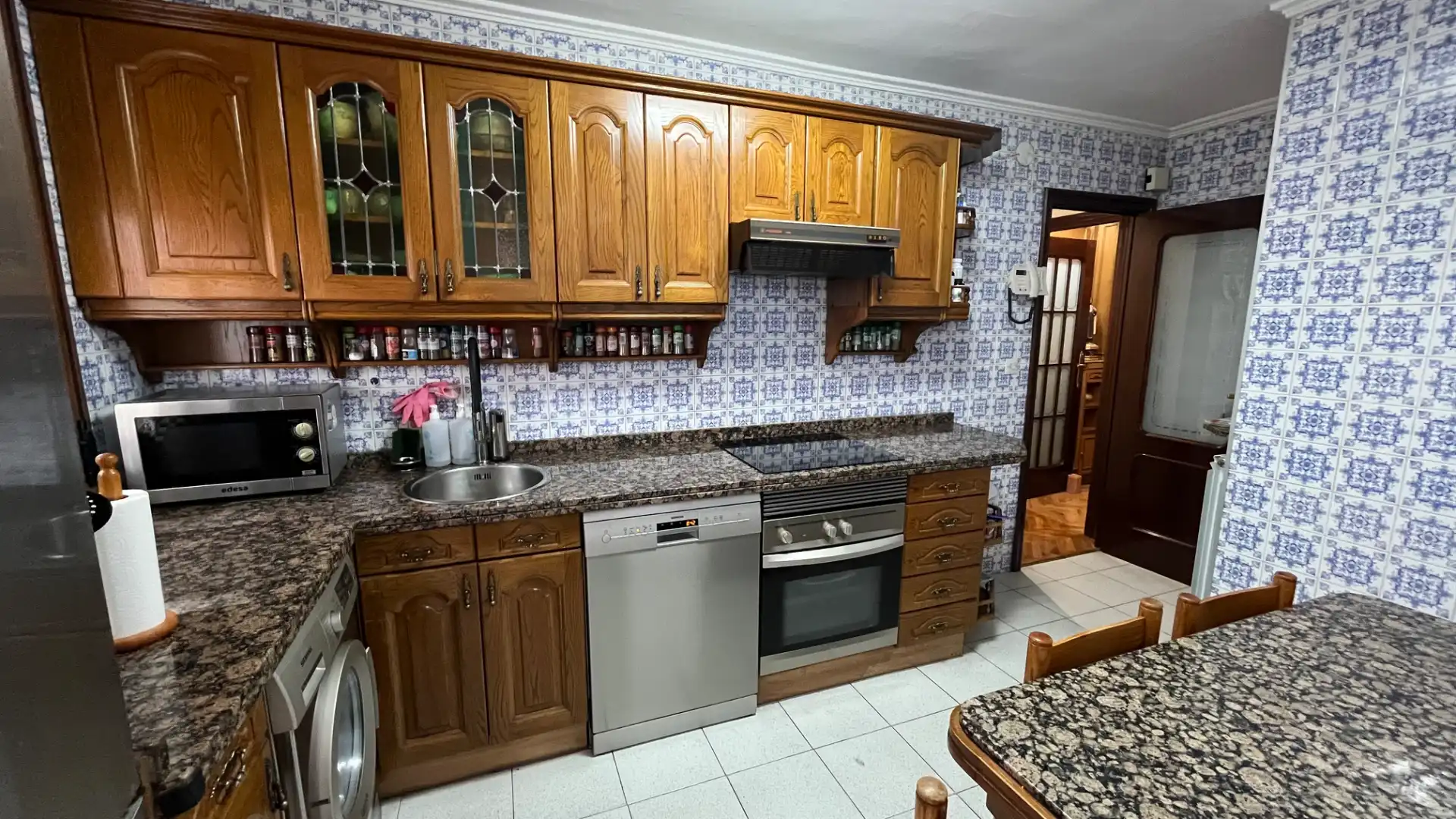 Cuina de Pis en venda en Valladolid amb Calefacció, Parquet i Traster