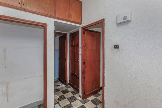 Piso en Venta en Carrer Pintor Gimeno Barón en Cariñena - Carinyena