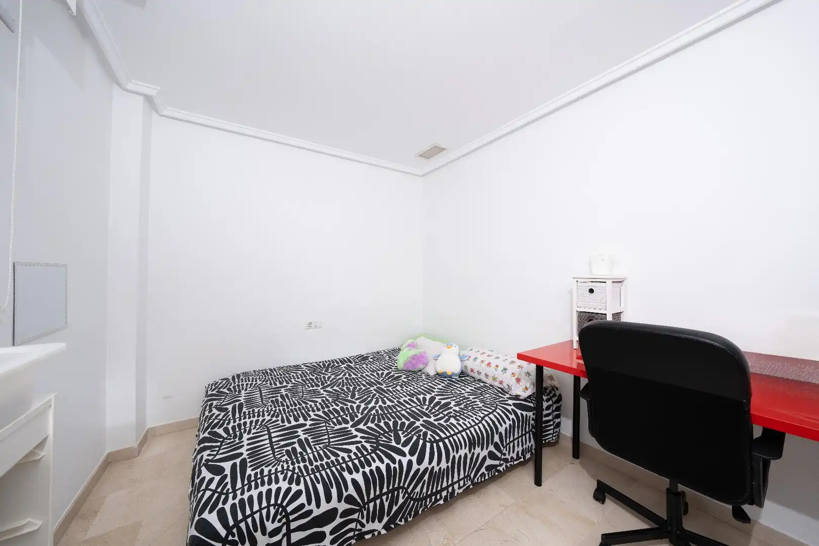 Bedroom of Detached homes for sale in Elche / Elx  with Air Conditioner, Private garden and Terrace